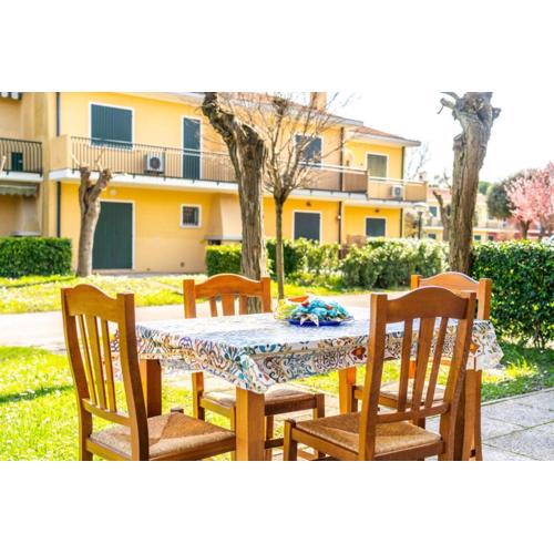 Renovated holiday home with pool in Bibione