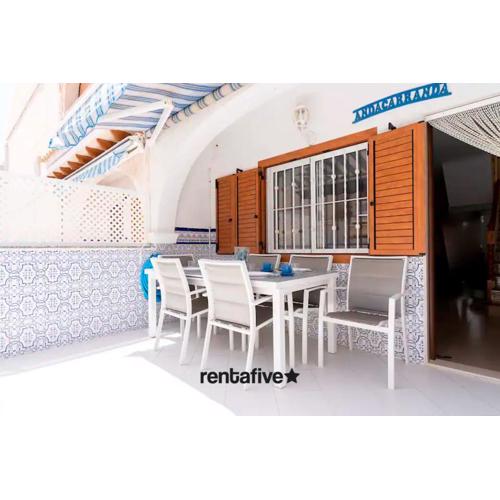 rentafive - Bungaló - Terraza - Parking