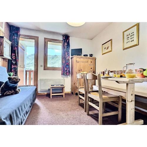 Résidence Divaria - Studio 4 personnes à Tignes au pied des pistes et proche des commerces dans le quartier du Lac. MAE-2136