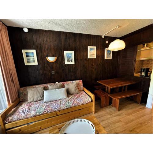 Résidence Genepi - Studio 4 personnes avec baignoir et balcon aux Ménuires MAE-5674
