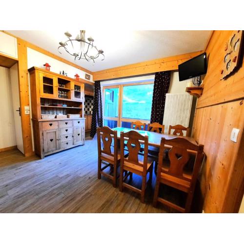 Résidence Jetay - Appartement chaleureux avec vur sur la montagne MAE-4674