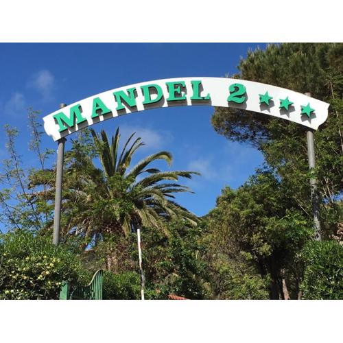 Residence Mandel 2 by Mandel Club