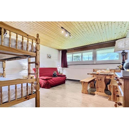 Résidence Neige Et Soleil - Studio 4 personnes à Tignes au pied des pistes et proche des commerces dans le quartier du Rosset. Studio très bien agencé avec MAE-1806