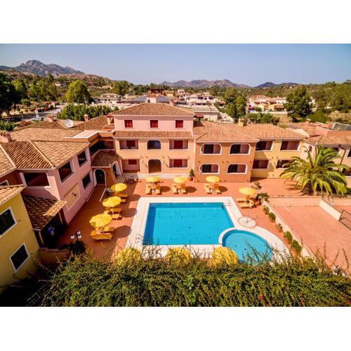 Residence with swimming-pool in Sos Alinos
