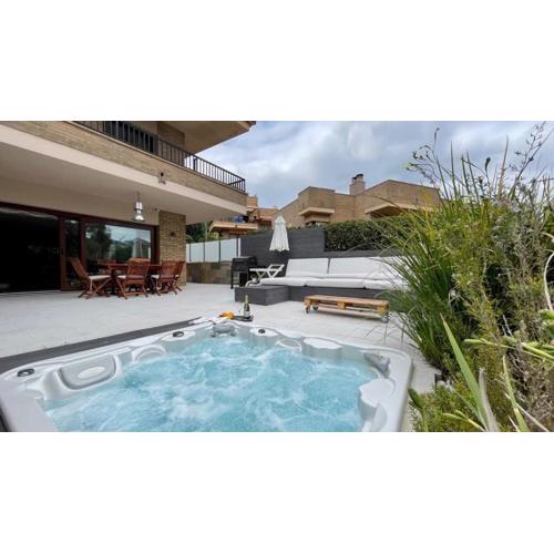 Residencial Bella Donna Lux House, Jacuzzi y piscina privada