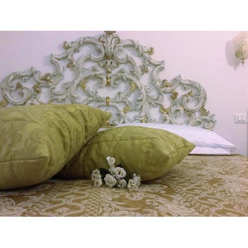 Residenza Due Torri check in presso HOTEL CENTRALE Vicolo Cattani 7