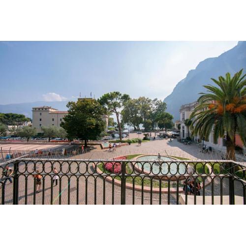 Residenza Rocca del Lago - Happy Rentals
