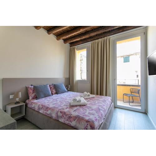 Residenza SubitoSanto - Appartamento con balconcino \