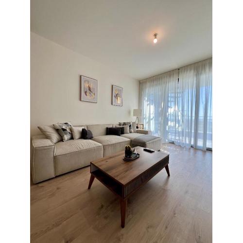 Resort Style 1BR Penthouse with Gym & Swimming Pool