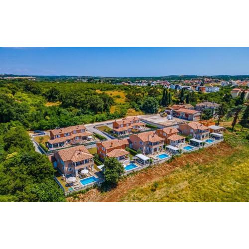 Resort Villas Lotus by Istrabook