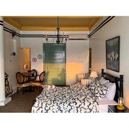 Retro Nile View apartment