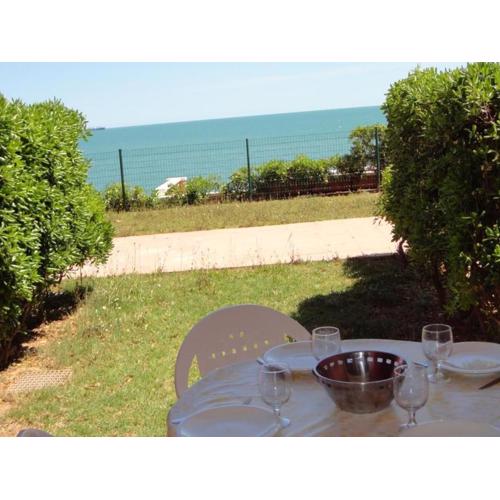 Rez-de-jardin à Sète: 2 pièces, piscine, parking, terrasse - FR-1-472A-129