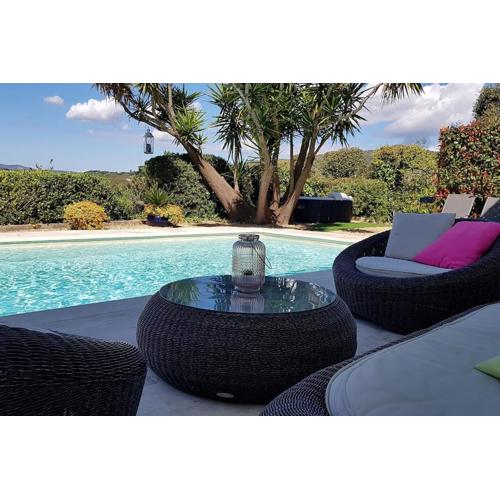 Rez de Villa, vue magnifique, piscine chauffée privée, spa villa Les Feuillantines