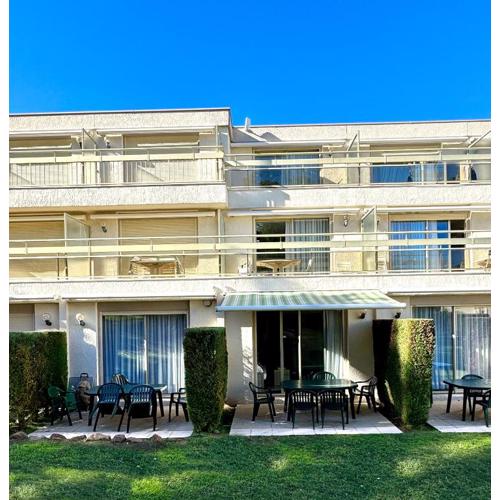 Rez-jardin rénové à Saint-Raphaël, Côte d\