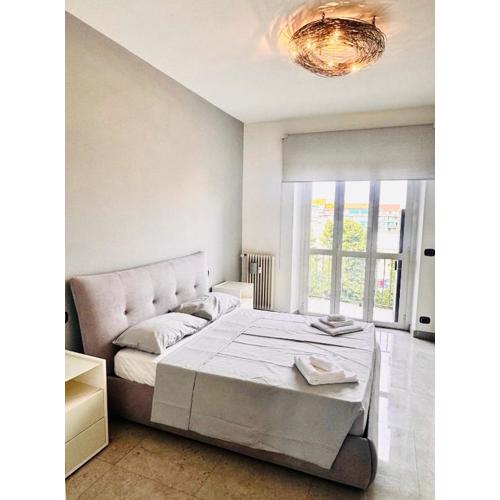 R&G House - Appartamento moderno vicino alla metropolitana - Modern apartment close to the metro