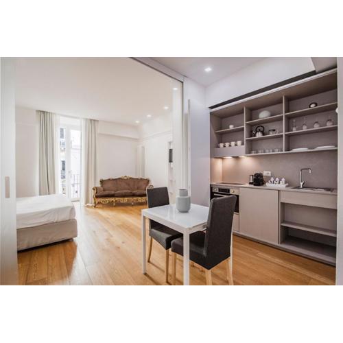 RG7 Apartments