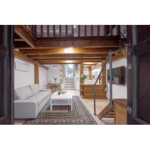 Right House - Small Garden in Old Town - Historical Castle District