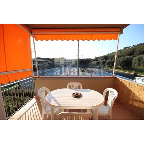 Rita, 2 camere, terrazzo, clima e wiFi, a soli 200 m dal mare! by Alfareal