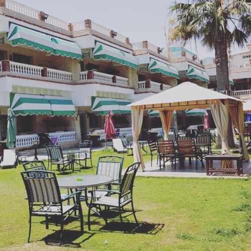 Riviera Beach Chalets