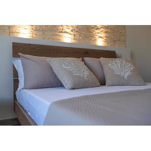 Riviera Rooms