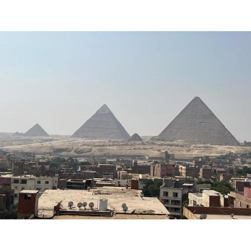 Rixsos Pyramids Inn