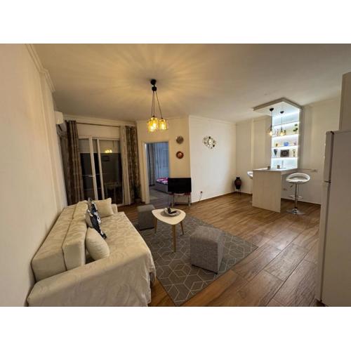 R&M modern beach apartment 50m from the sea and free parking