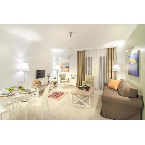 Rodina Suites Hotel