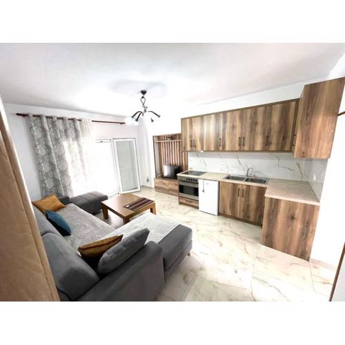 Roel Apartments