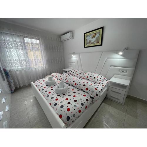 ROMANCE Apartments