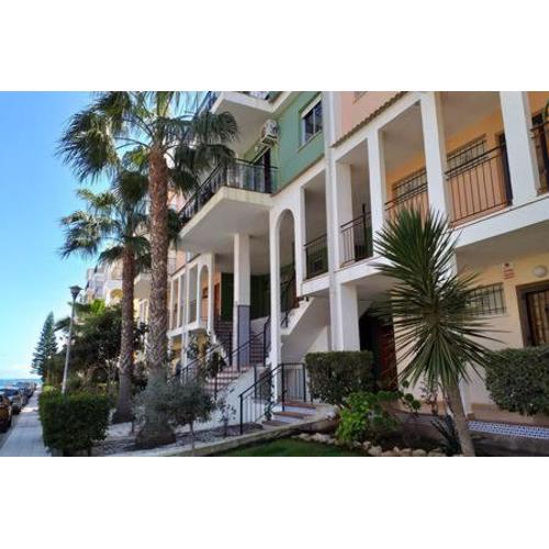 Romantic apartment 50 meters from the sea