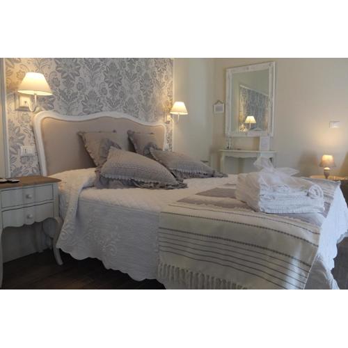 Romantic Home