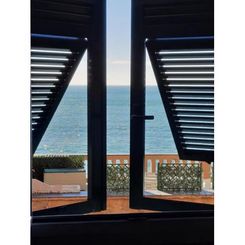 Romantic Sea View Flat in Genova