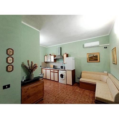 Rombolino Guest House- Free Parking!