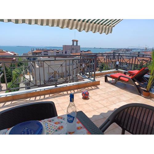 Rooftop Sea View Apartment Sveti Vlas