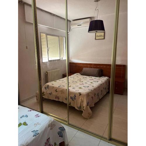 Room in Apartment - 10 min from the airport