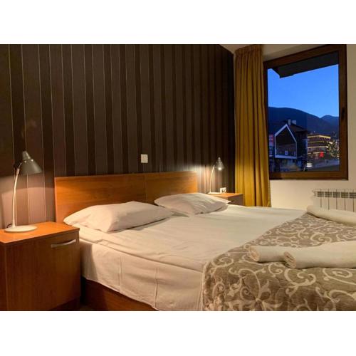 Room in Guest room - StayInn Granat Apartments - next to Gondola Lift