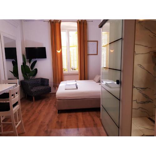 Room Lui