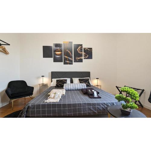 Room with free parking 15 minutes walk from Arena