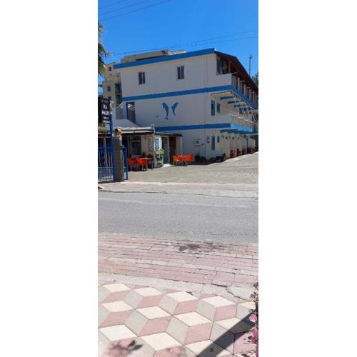 Rooms and Apartments Analipsi