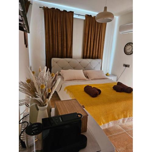 ROOMS by Emmelia Group
