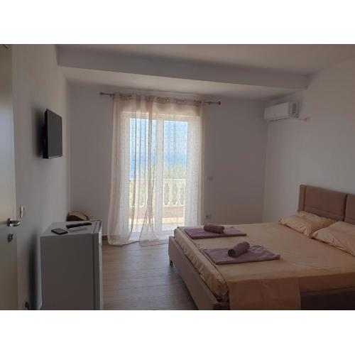 Rooms by George