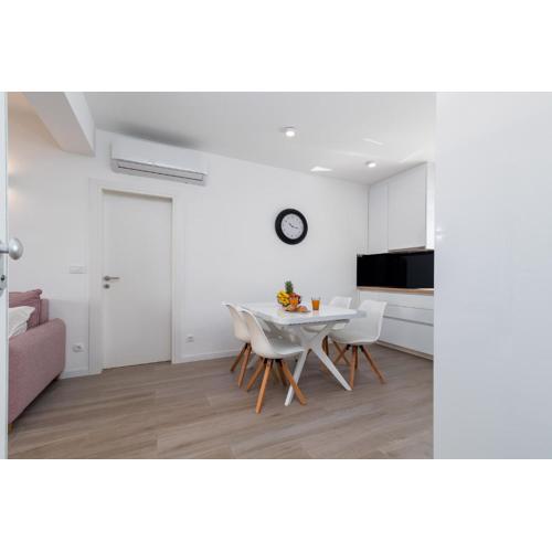 Roos Apartment