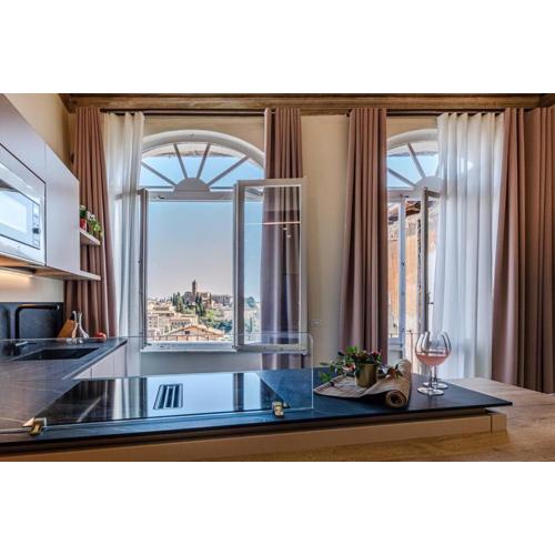 Rose - Appartamento in centro storico con balcone con vista