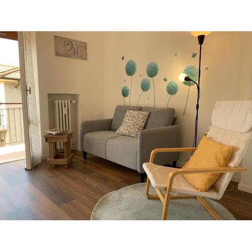 Roselyn Apartment by Holiday World