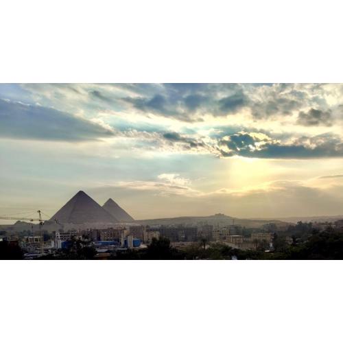 Rosetta Pyramids Inn