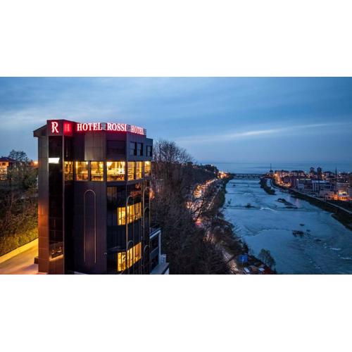 Rossi Luxury Hotel