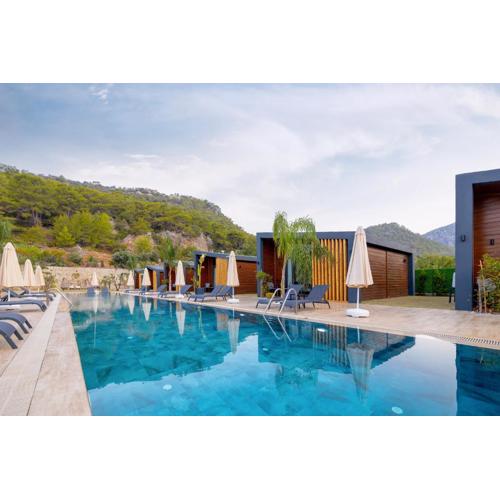 Rota Kilidonia Karaöz Suites&Villas