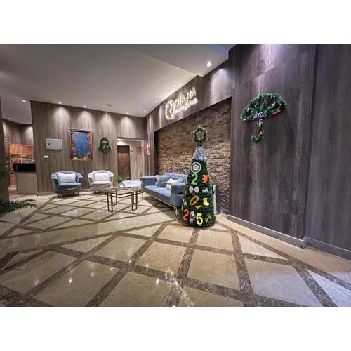 Rotana Palace Suites
