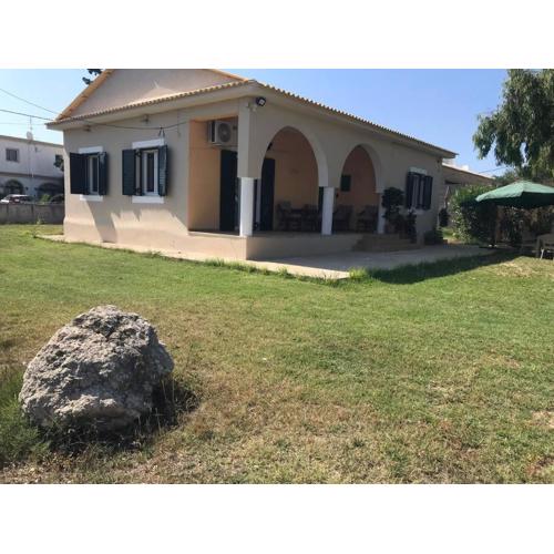 Rouvas Beach House