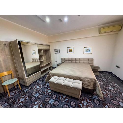 Royal Aparthotel